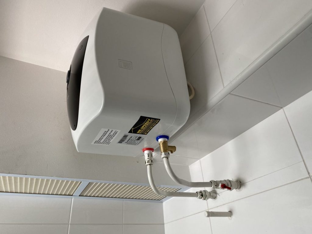 Sửa Bình Nóng Lạnh Tại Quận Hai Bà Trưng Uy Tín - Giá Tốt Nhất 3 Đặc biệt, đơn vị còn cung cấp dịch vụ bảo dưỡng, vệ sinh cho các loại bình nóng lạnh.