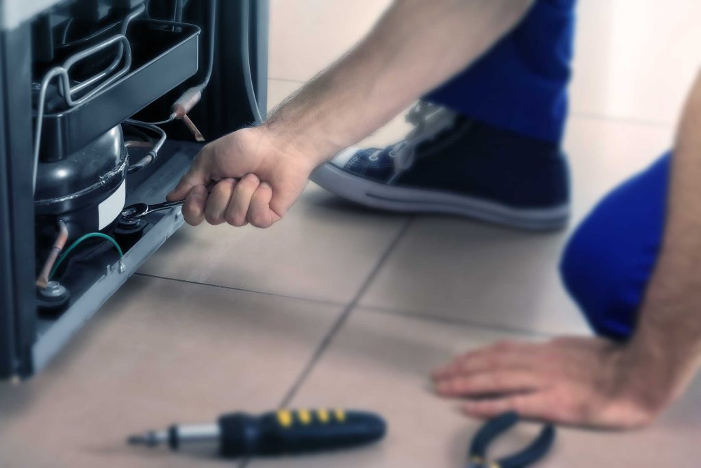 Sửa Tủ Mát Tại Nhà Hà Nội Uy Tín - Giá Tốt Nhất - Phục Vụ 24/7 1 Với đội ngũ thợ kỹ thuật giàu kinh nghiệm và chuyên môn giỏi, Điện Lạnh Bách Khoa cam kết khắc phục tất cả các sự cố của tủ mát một cách triệt để, nhanh chóng, mang đến sự hài lòng nhất cho khách hàng.