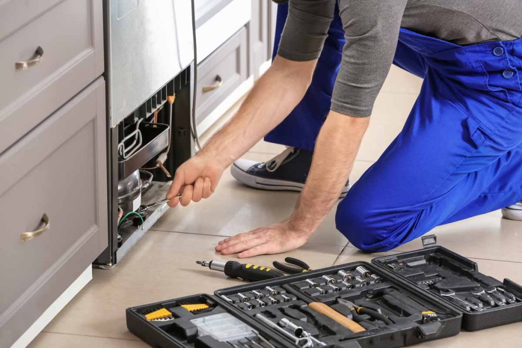Sửa Tủ Lạnh Tại Thanh Xuân Uy Tín, Giá Rẻ, Có Bảo Hành 4 Điện Lạnh Bách Khoa là lựa chọn đáng tin cậy khi bạn có nhu cầu sửa tủ lạnh tại nhà.