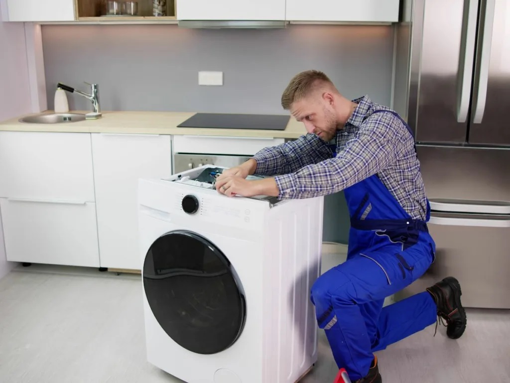 Sửa Máy Giặt Tại Hoàn Kiếm Uy Tín - Giá Tốt - Phục Vụ 24/7 2 Với đội ngũ kỹ thuật viên đông đảo, giàu kinh nghiệm cùng hệ thống phục vụ rộng khắp Hà Nội, bạn chỉ cần gọi vào hotline là thợ sửa máy giặt chuyên nghiệp của chúng tôi sẽ nhanh chóng đến tận nhà để hỗ trợ.