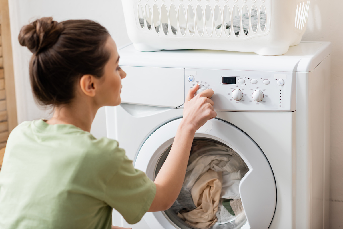 Sửa Máy Giặt Tại Hoàng Mai: Thợ Giỏi - Chuyên Nghiệp - Giá Tốt 2 Với hệ thống dịch vụ rộng khắp Hà Nội, Điện Lạnh Bách Khoa sẵn sàng phục vụ người dân tại tất cả các tuyến phố và khu đô thị trên địa bàn quận Hoàng Mai, mọi lúc, mọi nơi.