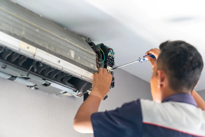Với đội ngũ kỹ thuật giàu kinh nghiệm, Điện Lạnh Bách Khoa cam kết mang đến dịch vụ sửa chữa điều hòa chất lượng, nhanh chóng và hiệu quả cho khách hàng tại quận Hai Bà Trưng.