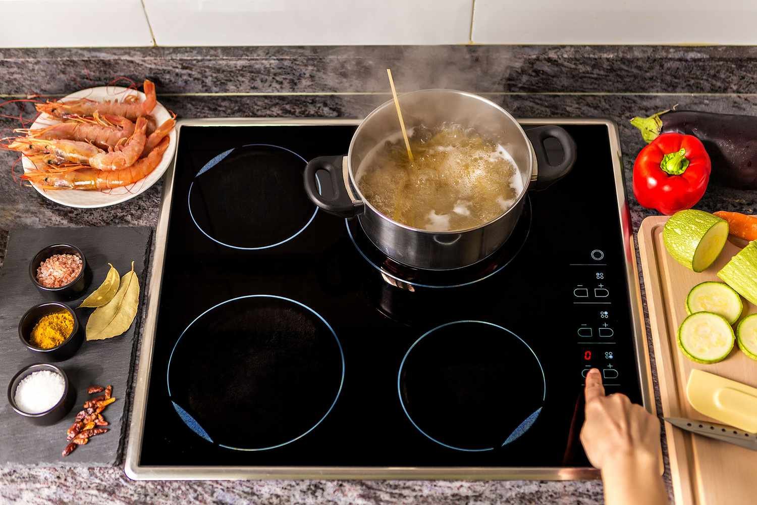 Báo Giá Dịch Vụ Sửa Bếp Từ Tại Long Biên Tốt Nhất, Uy Tín Sửa bếp từ tại Long Biên